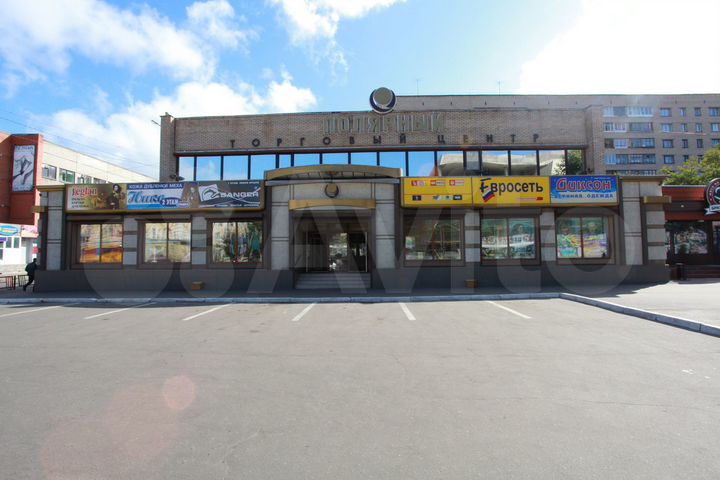 ТЦ Полярный,Торговая площадь, 65 м²