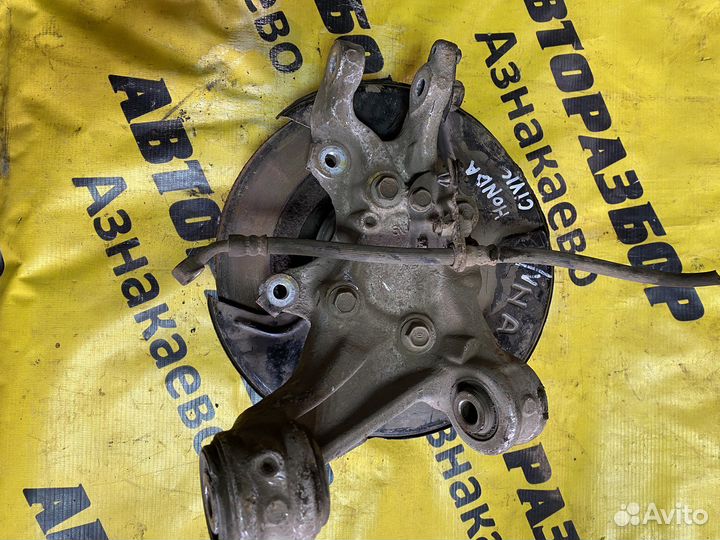 Задняя левая ступица Honda Civic 4D