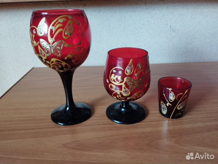 Набор бокалов (вино, виски, стопки)