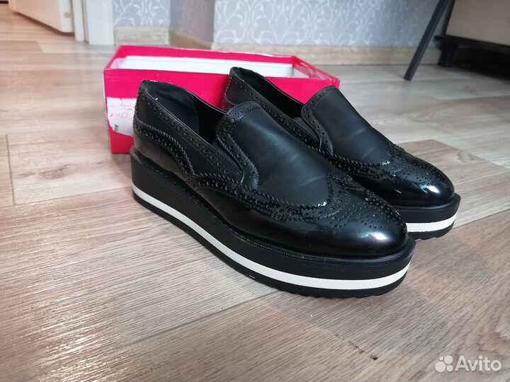 Продам туфли