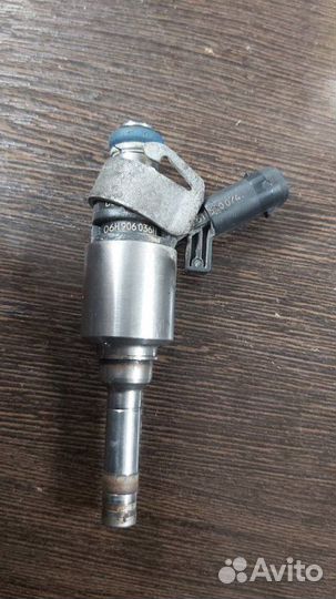 Форсунка топливная Skoda Octavia II рестайлинг