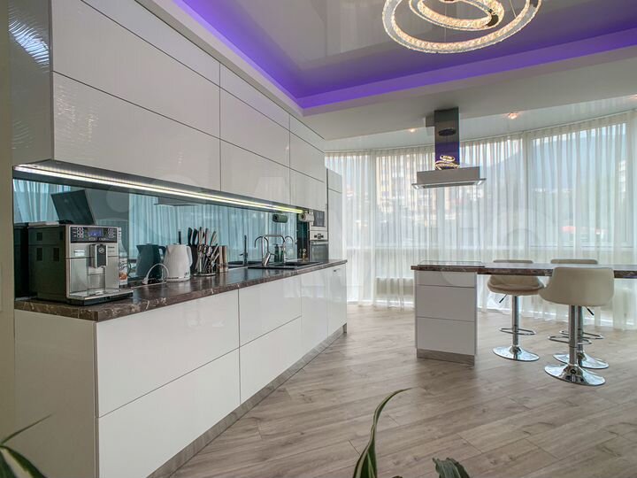 4-к. квартира, 115 м², 6/15 эт.