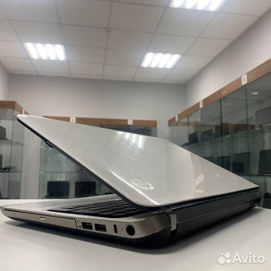 Ноутбук HP (AMD A6/ 4gb/ 750gb/ Radeon 6700M)