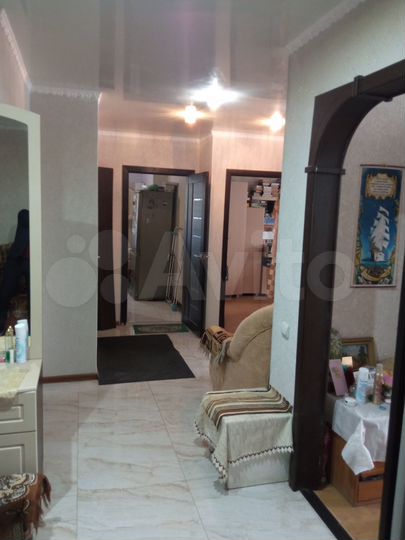 3-к. квартира, 92 м², 2/9 эт.