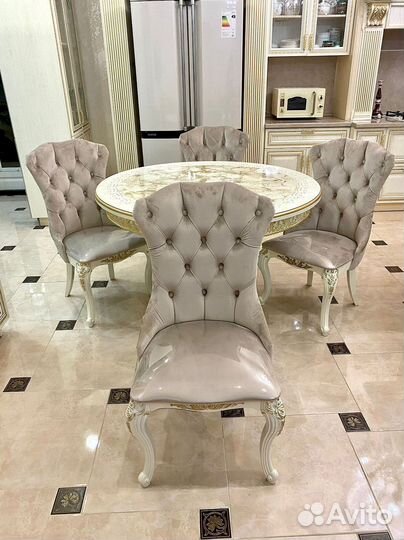 Кухонный стол. Доставка по всей России