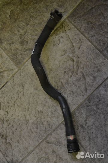 Патрубок системы охлаждения