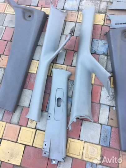 Обшивка стойки кузова Toyota Noah 2002, AZR 60 65