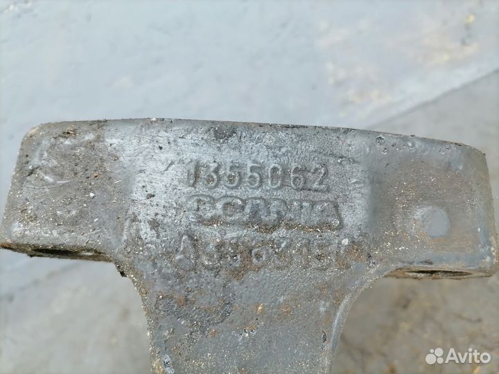 Рычаг поворотного кулака самосвал scania G