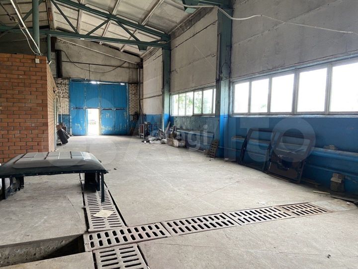 Продам складское помещение, 700 м²