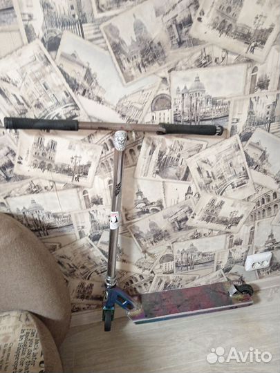 Трюковой самокат кастом стрит