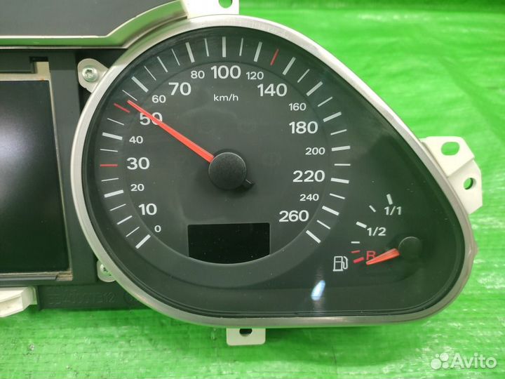 Панель приборов Audi Q7