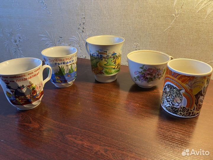 Тарелки, кружки, ложки вилки