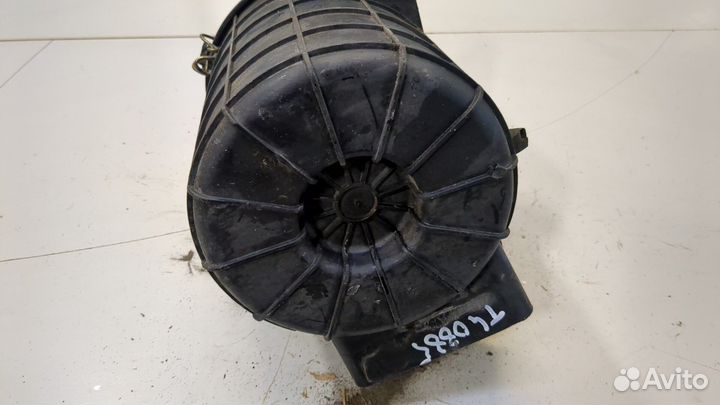 Корпус воздушного фильтра Nissan Terrano 2, 2004