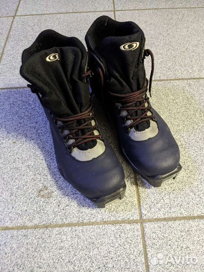 Лыжные ботинки salomon 41EUR 26см