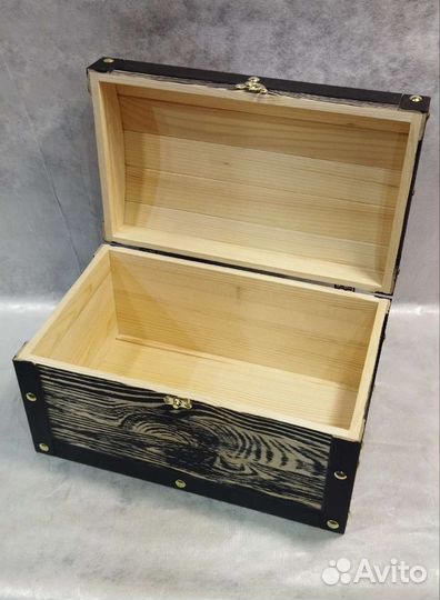 Сундук деревянный для подарков