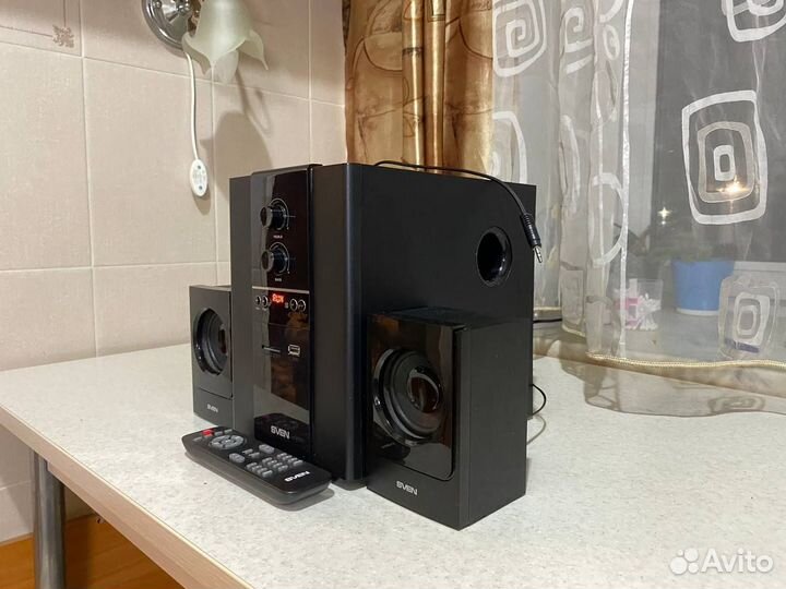 Колонки с сабвуфером Sven