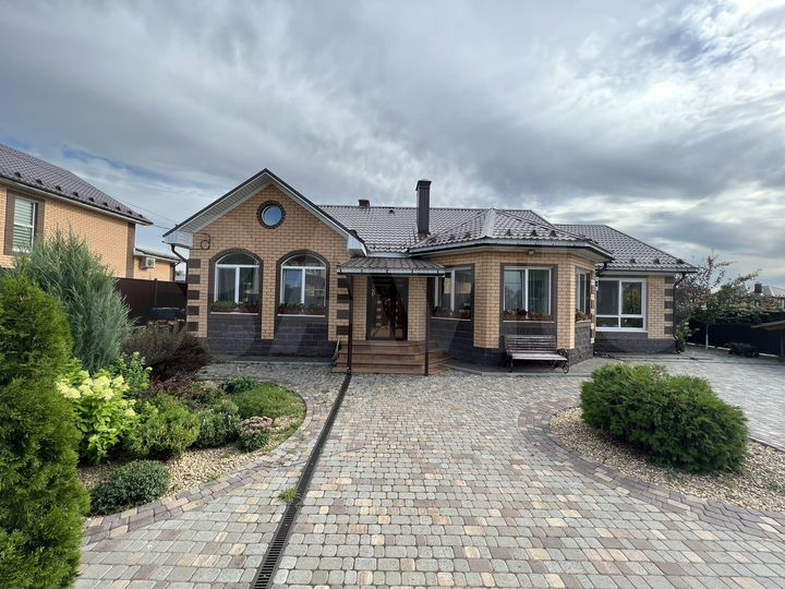 Коттедж 155 м² на участке 10 сот.