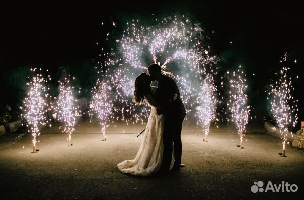 Тяжелый дым, огненные сердца, фонтаны, вертушка