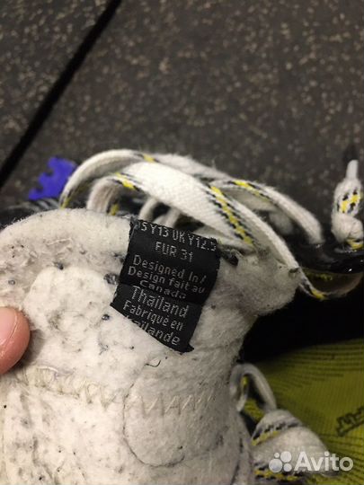 Хоккейные коньки