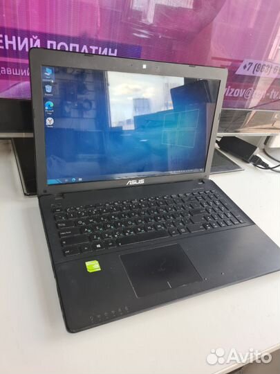 Ноутбук Asus i3