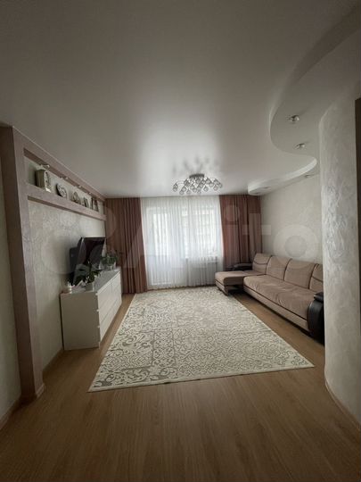 3-к. квартира, 79,8 м², 2/5 эт.