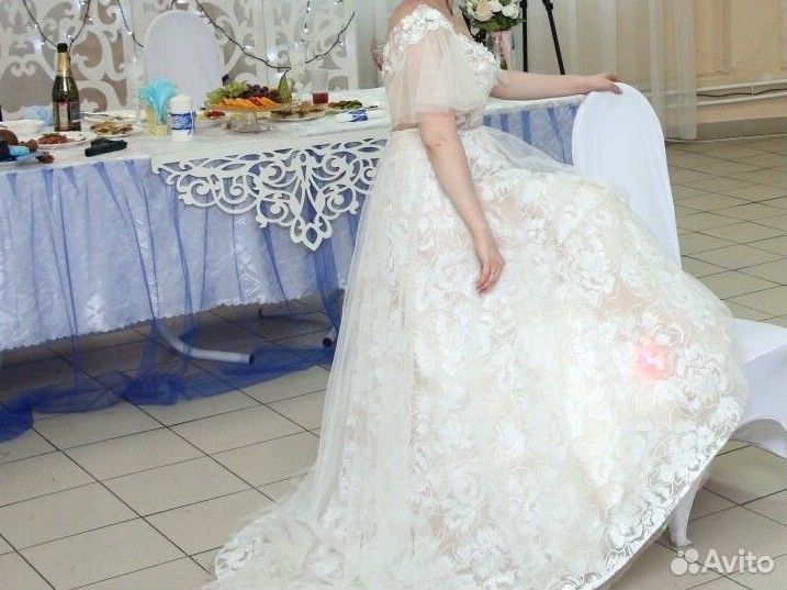 Свадебное платье