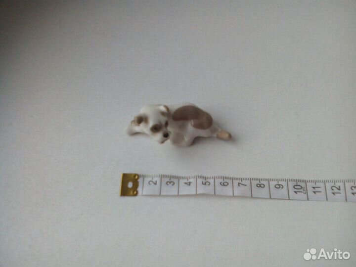 Фарфоровая статуэтка СССР. Собачка. лфз. мини