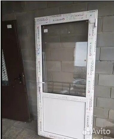 Пластиковые Двери