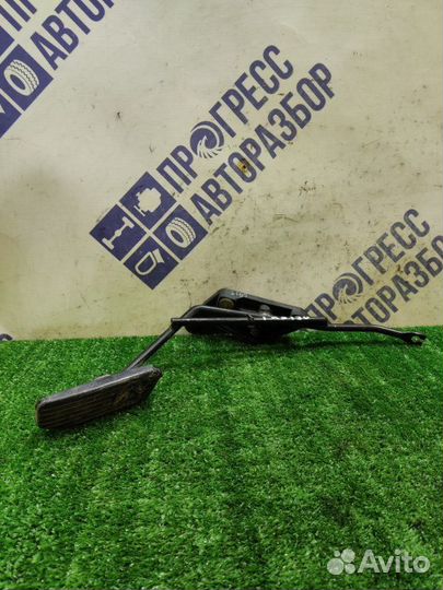 Педаль газа Hyundai Santa Fe Classic кроссовер 2.7