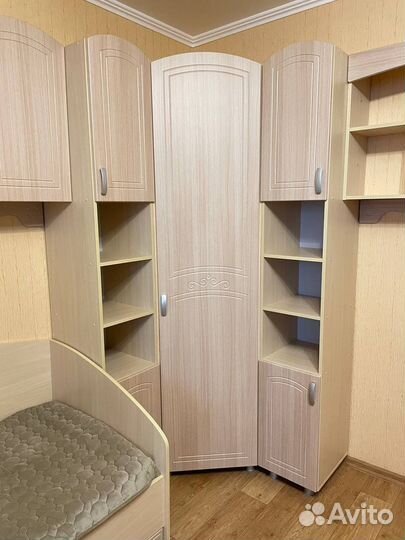 Мебель в детскую комнату