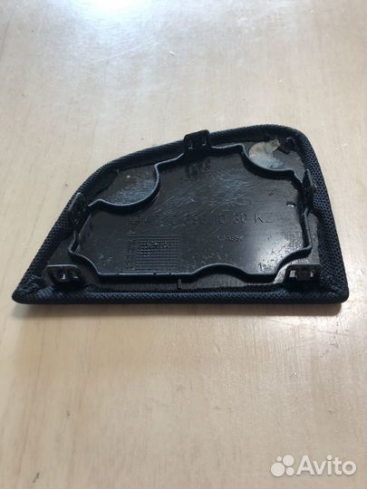 Накладка задней полки правая Mercedes W220