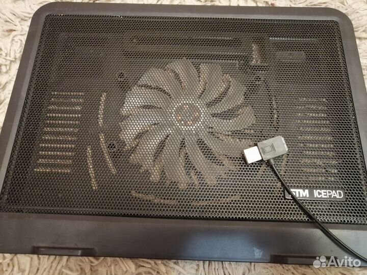 Подставка с охлаждением для ноутбука