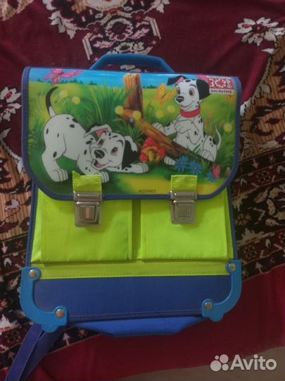 Школьный ранец