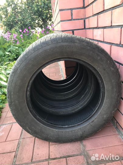 Bridgestone Turanza T001 215/60 R16 V