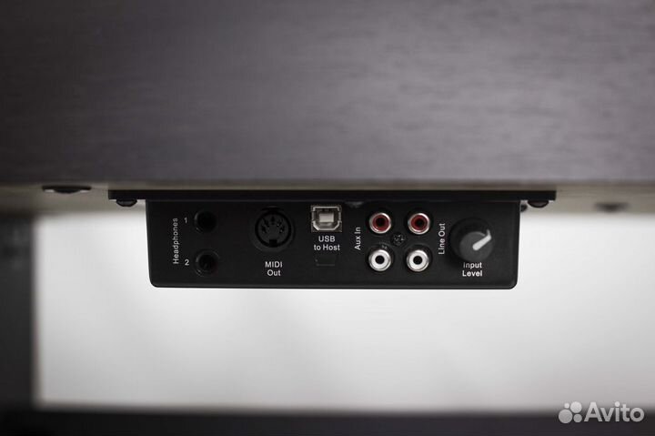 Цифровое пианино Artesia DP-10e White