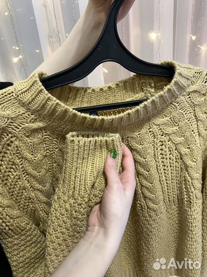 Свитер женский