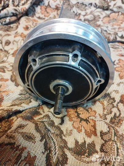 Мотор колесо для электросамоката