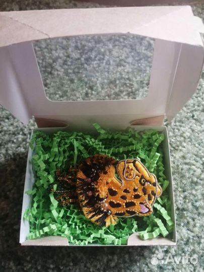 Брошь леопард