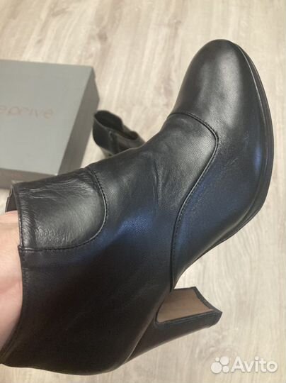 Италия, новые кожаные ботинки