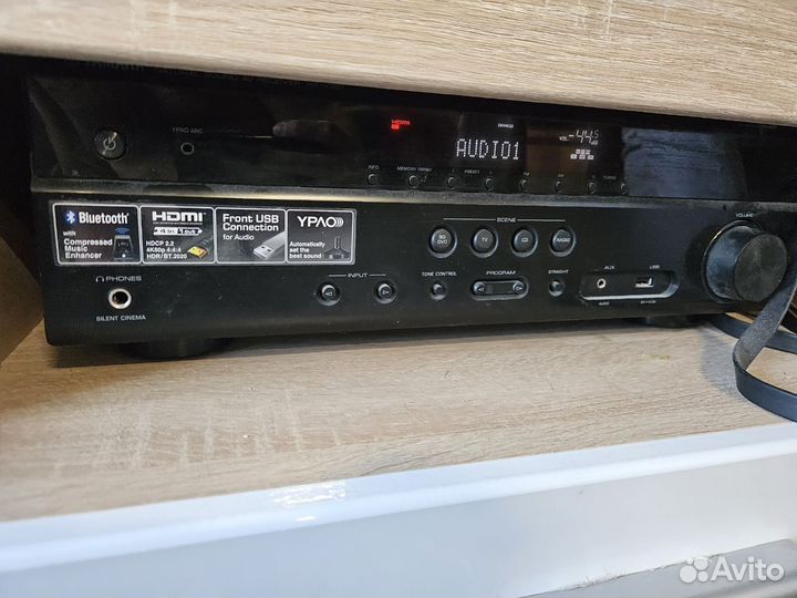 AV Ресивер 5.1 Yamaha RX-V381