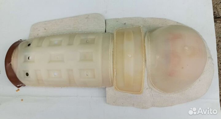 Продаётся хоккейная защитная экипировка