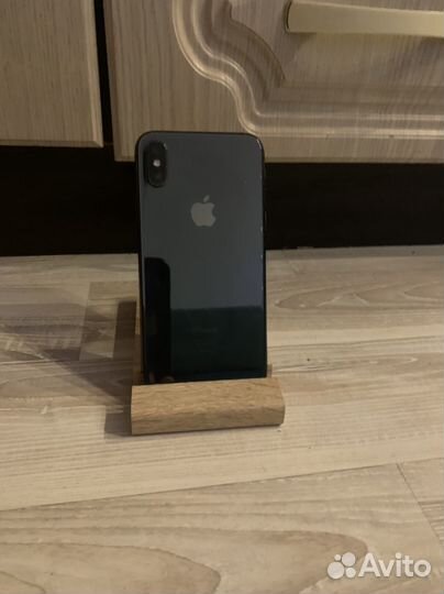 iPhone X, 64 ГБ