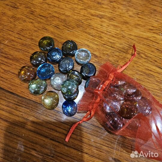 Стеклянные камни