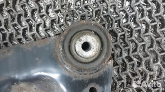 Рычаг передний нижний левый mercedes benz vito W639 (2RT14LN01)