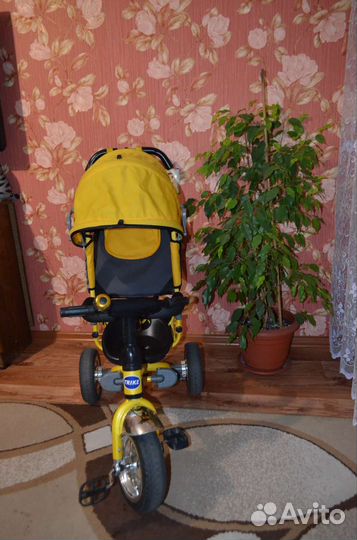 Детский трехколесный велосипед