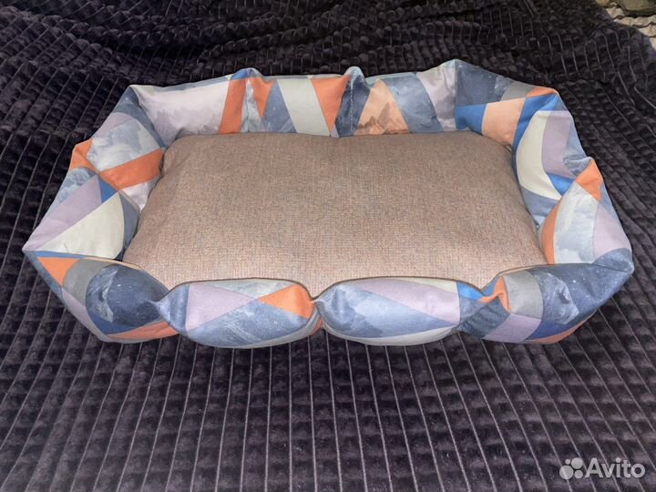 Лежанка для кошек