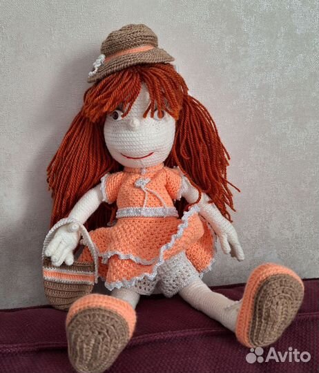Кукла, связанная крючком