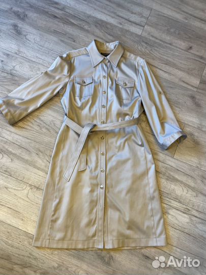 Платье женское Tahari