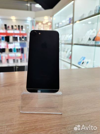 iPhone 7, 32 ГБ