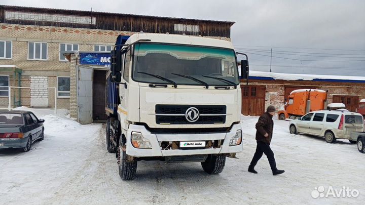 Самосвал Донг Фенг